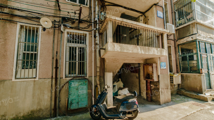 安徽医学高等专科学校芜湖路校区外景图