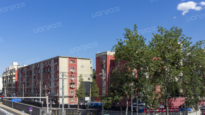 西罗园北路外景图