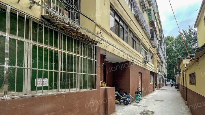 雁塔区兽医站家属院外景图