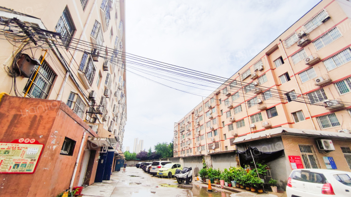 阳光花园西区外景图