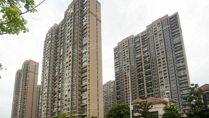 绿地美湖二期外景图