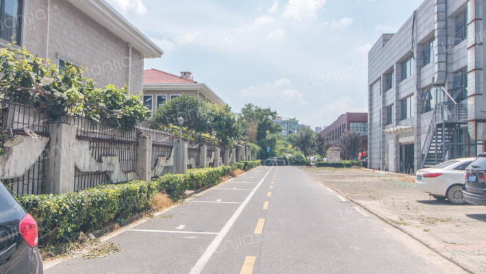 凤铭广场外景图