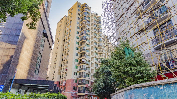 银海山庄外景图