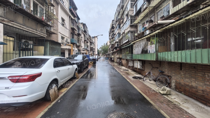 雅安西里外景图