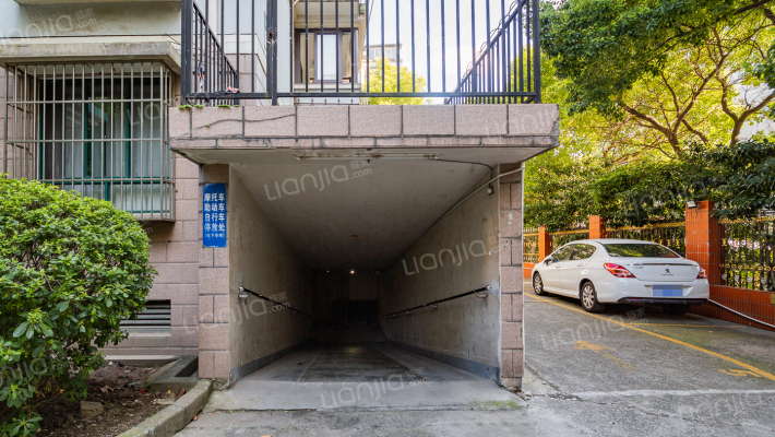 旺增公寓外景图