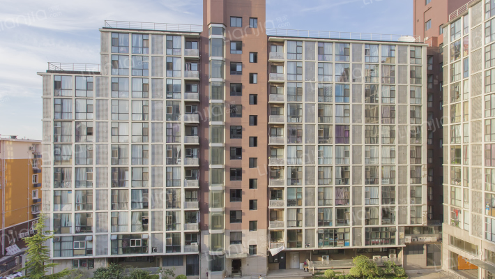 五月华庭外景图