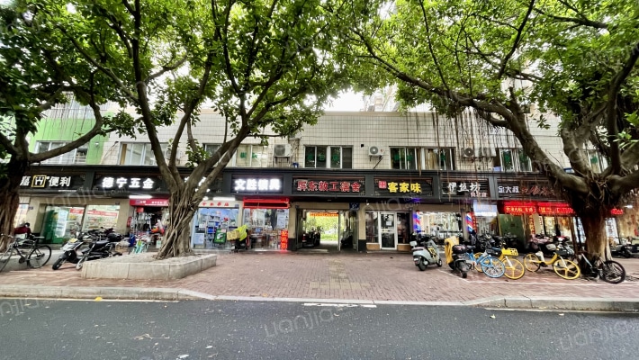 屏东中学教工宿舍外景图