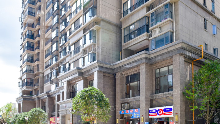 恒大翡翠华庭外景图