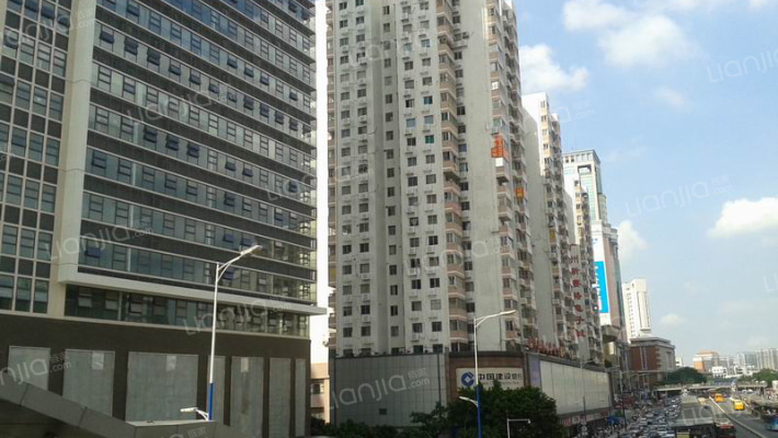 龙苑大厦外景图