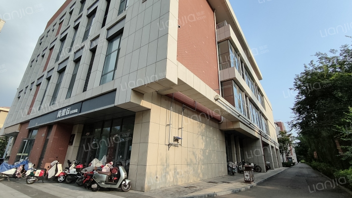 慢城金街外景图