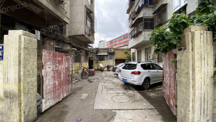 黄河路230号院外景图