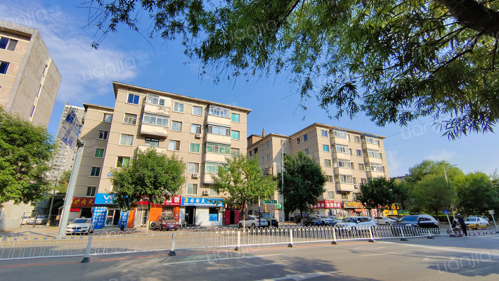 兴工南街外景图