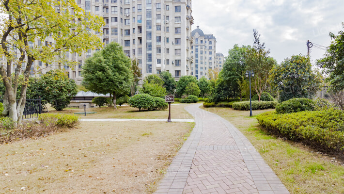 远洋香奈河畔一期外景图
