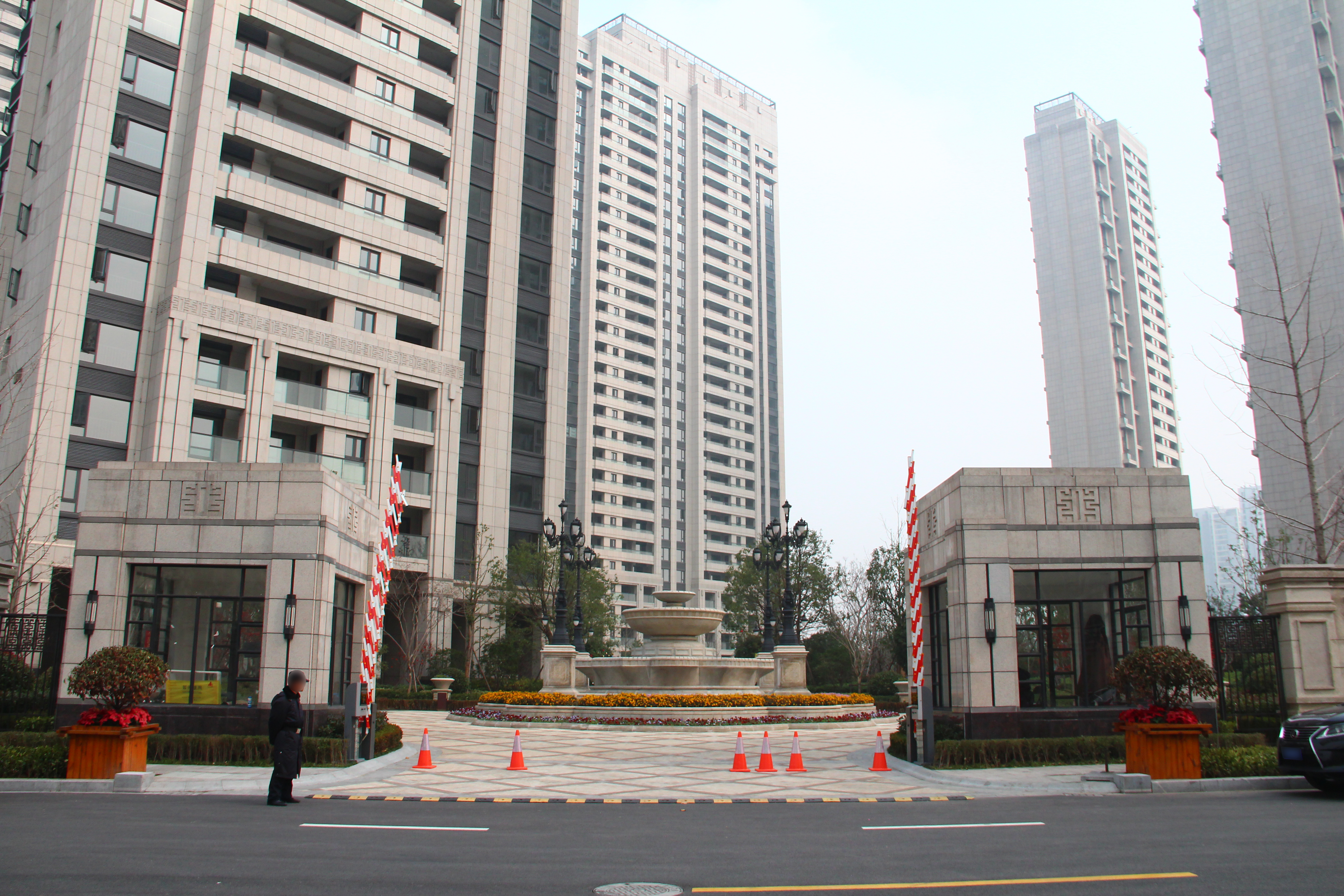 寰宇天下小区实景 18