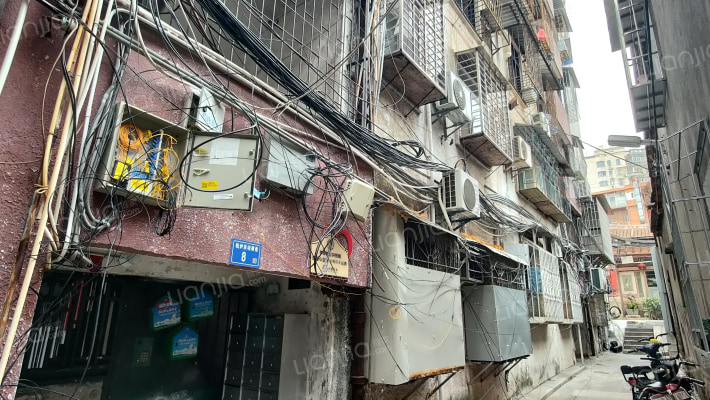 钱炉灰埕横巷外景图