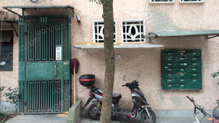 凯旋路112号外景图