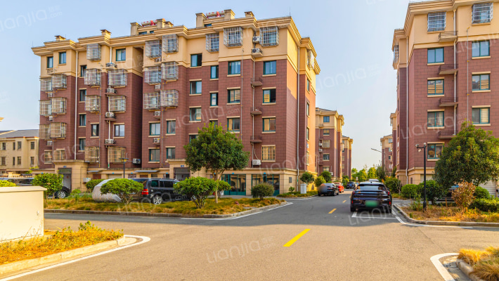 江影新苑外景图