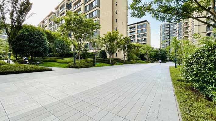 江南万科城外景图