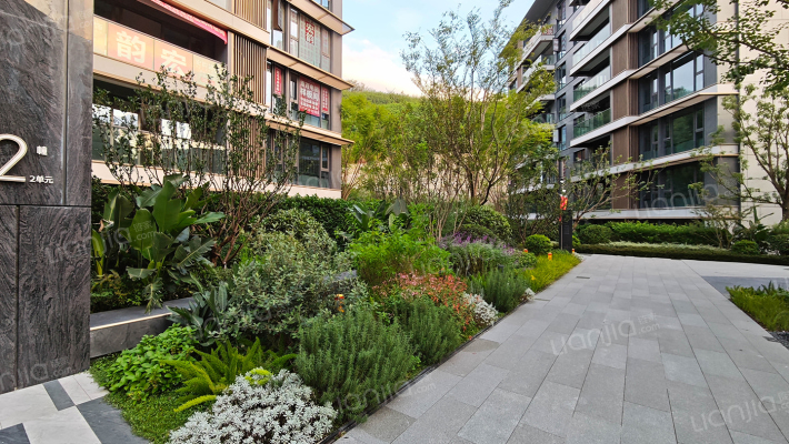 中央公园悦府观星外景图