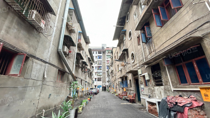 金剑路374号外景图