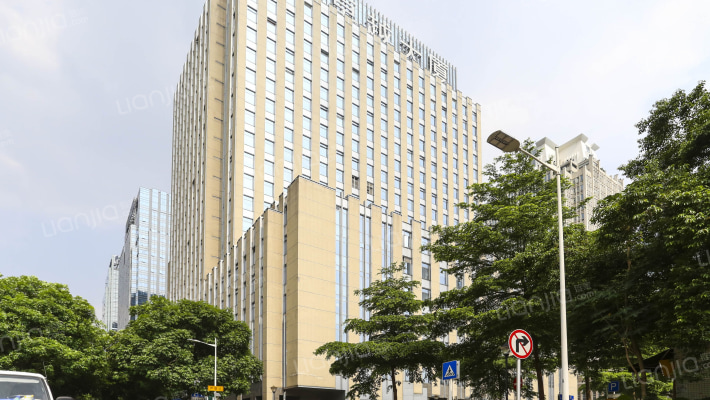 卓越大厦外景图