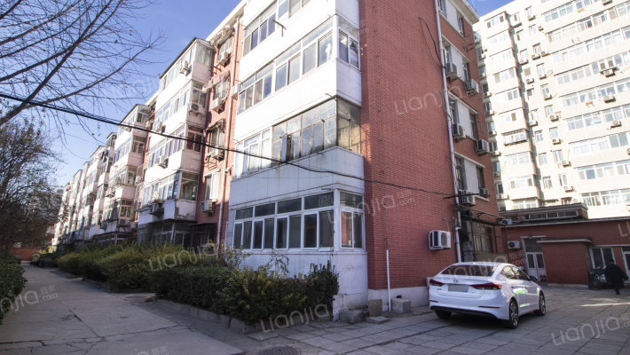 柏树胡同外景图