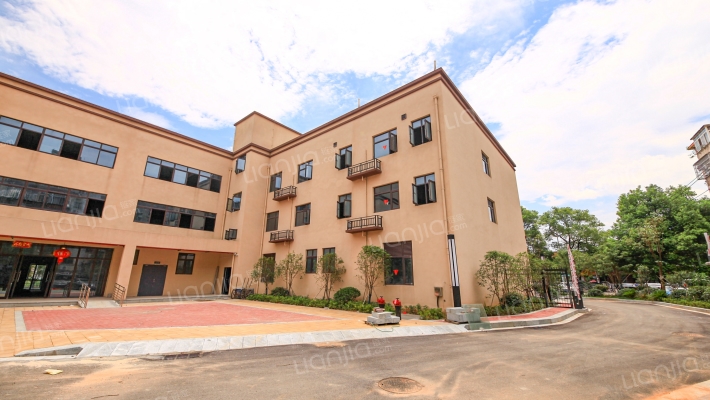 银昌利小区外景图