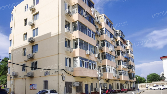 府前东街外景图