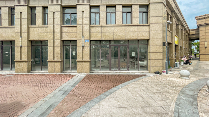 观海商业广场外景图