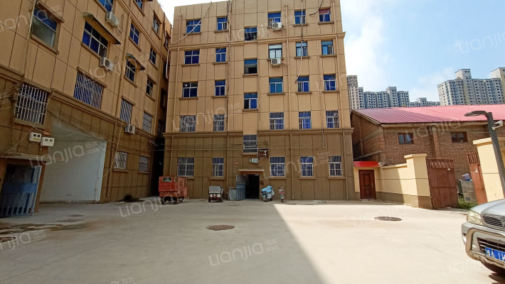 饲料家属院外景图