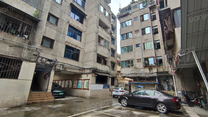 新驿村2号外景图