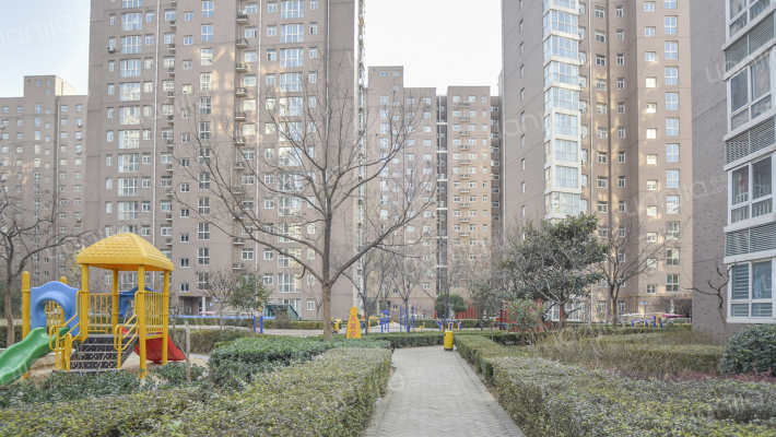 和润林湖美景外景图