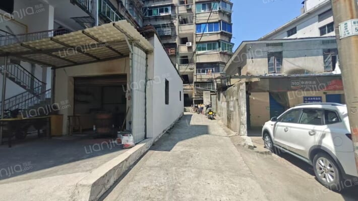 迎春街20号外景图