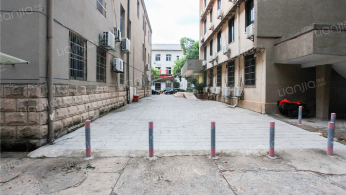 北京西路师大宿舍外景图