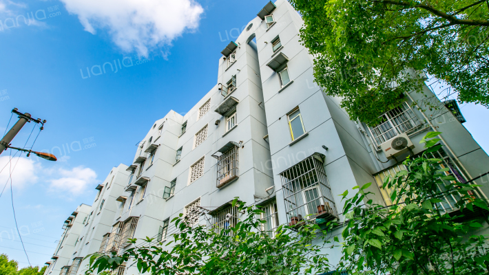 居家桥路520弄外景图