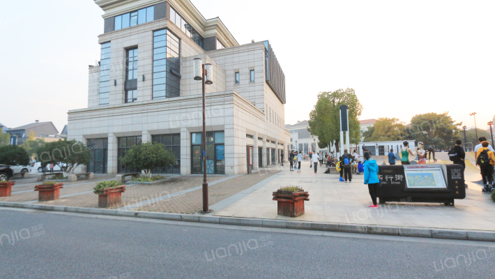 李公堤商铺外景图