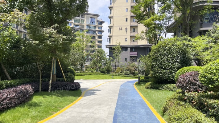 四季贵州外景图