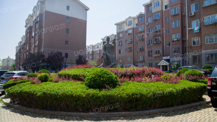 名贵山庄金盛园外景图