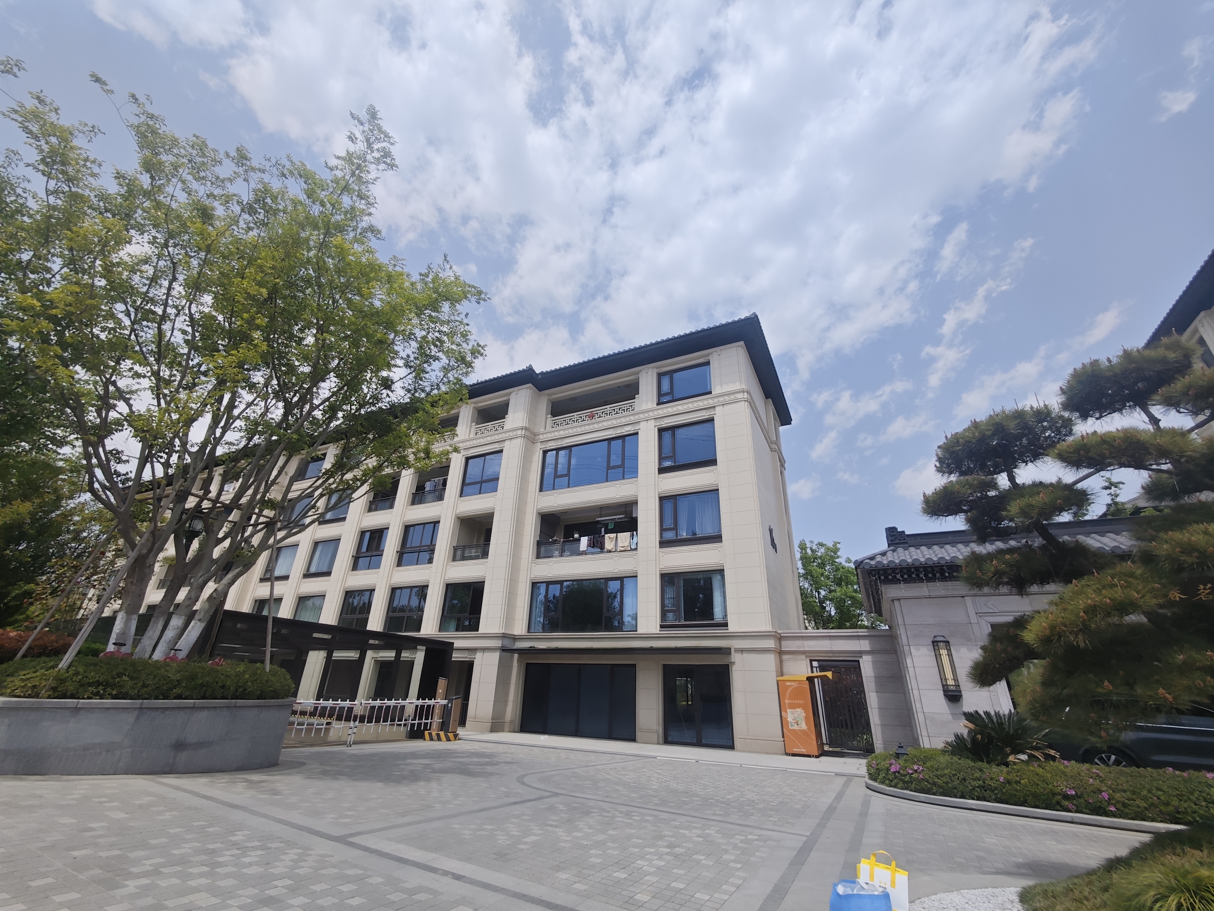 绿城茗春苑小区实景 4