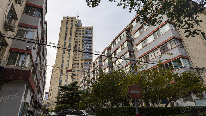 彩电小区外景图