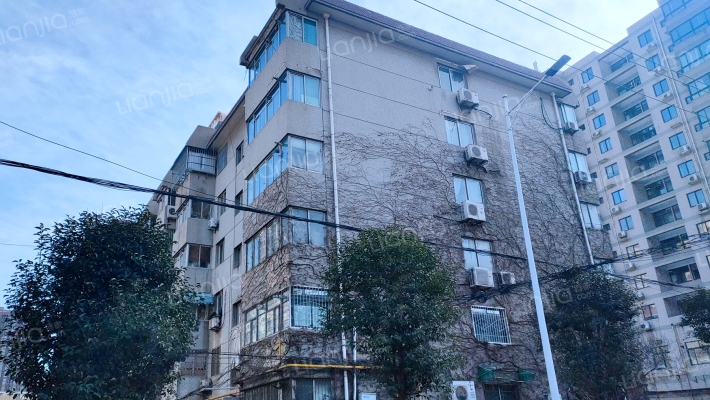 居业家园外景图