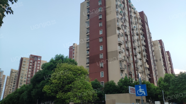 幸福家园小区外景图