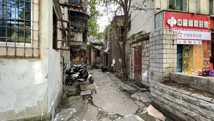 青云路177号外景图