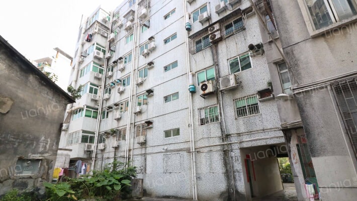 防疫大楼外景图