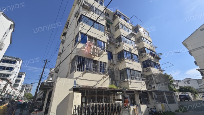 内马路散盘外景图