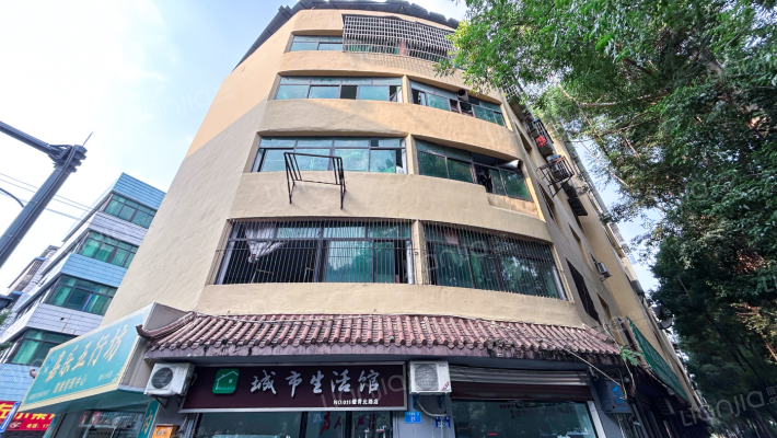 皮鞋城南一路外景图