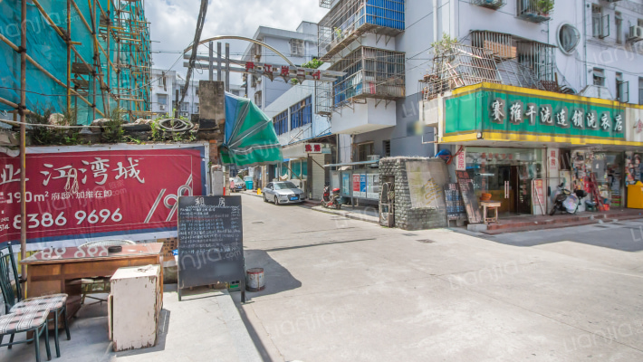 尹江岸二村外景图