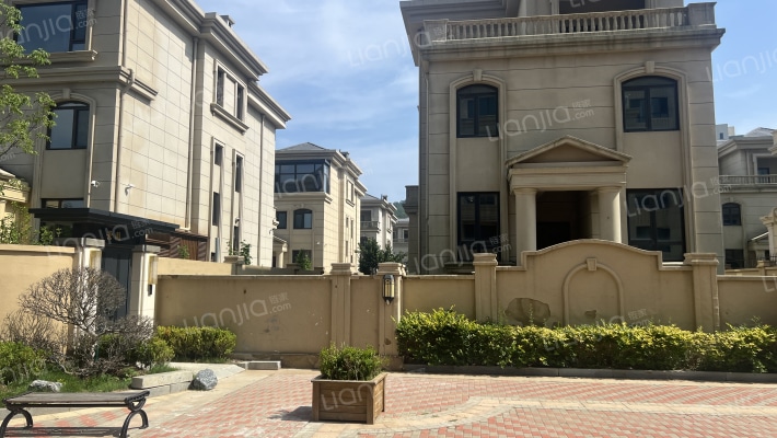 学苑广场九号外景图