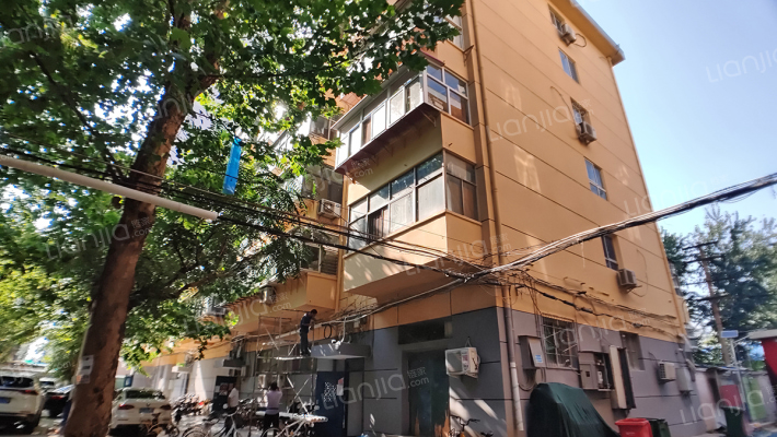 热力煤气公司宿舍外景图