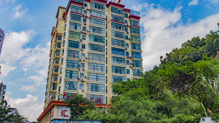 海岸国际公寓外景图